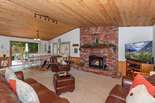 Big Bear Cabin - OsoMontanaVilla - 0002