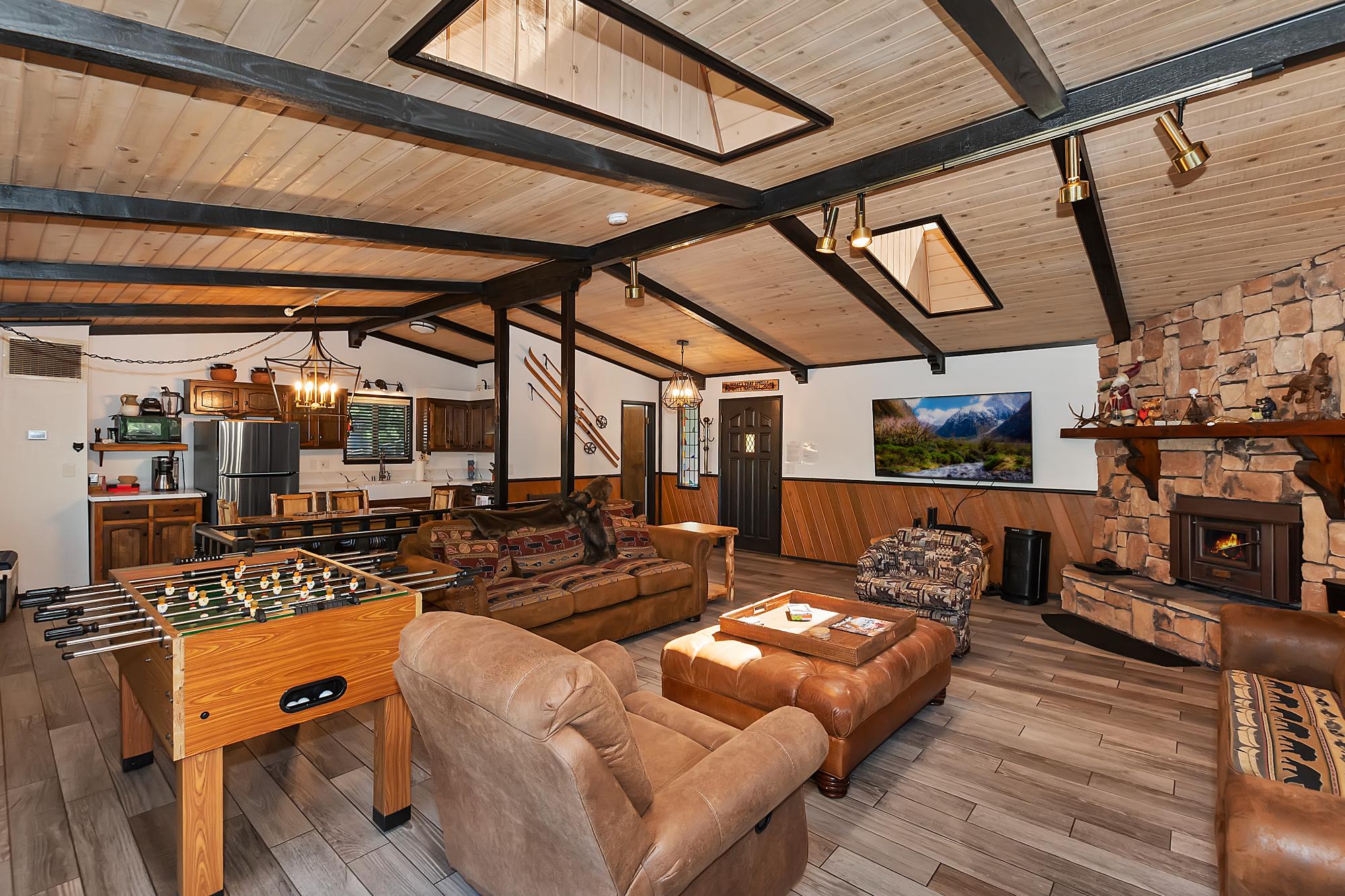 Big Bear Cabin - OverlookChalet - 0001