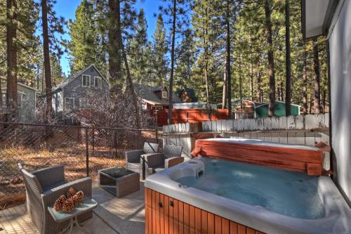 Big Bear Cabin - PeregrinePines - 0003