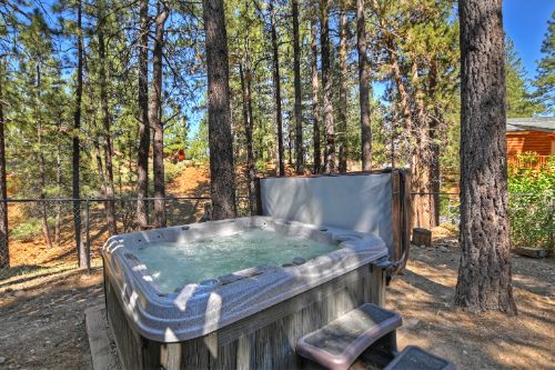 Big Bear Cabin - PinewoodRetreat - 0003