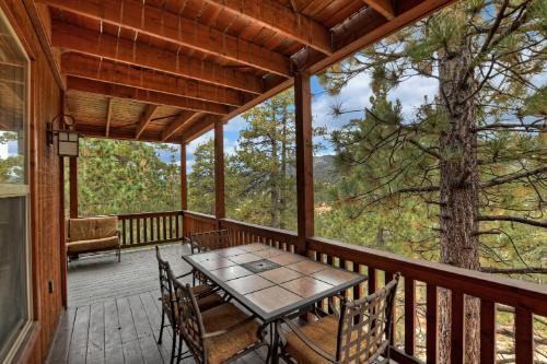 Big Bear Cabin - RainbowBear - 0003