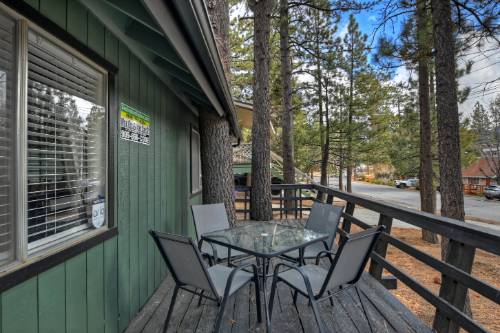 Big Bear Cabin - RevlandsCozyCabin - 0003