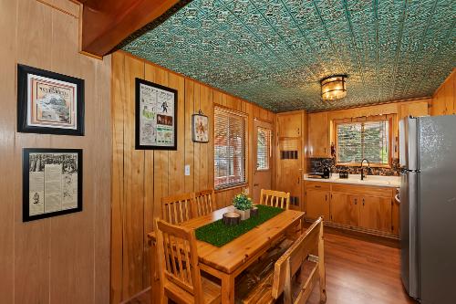 Big Bear Cabin - SasquatchCottage - 0003