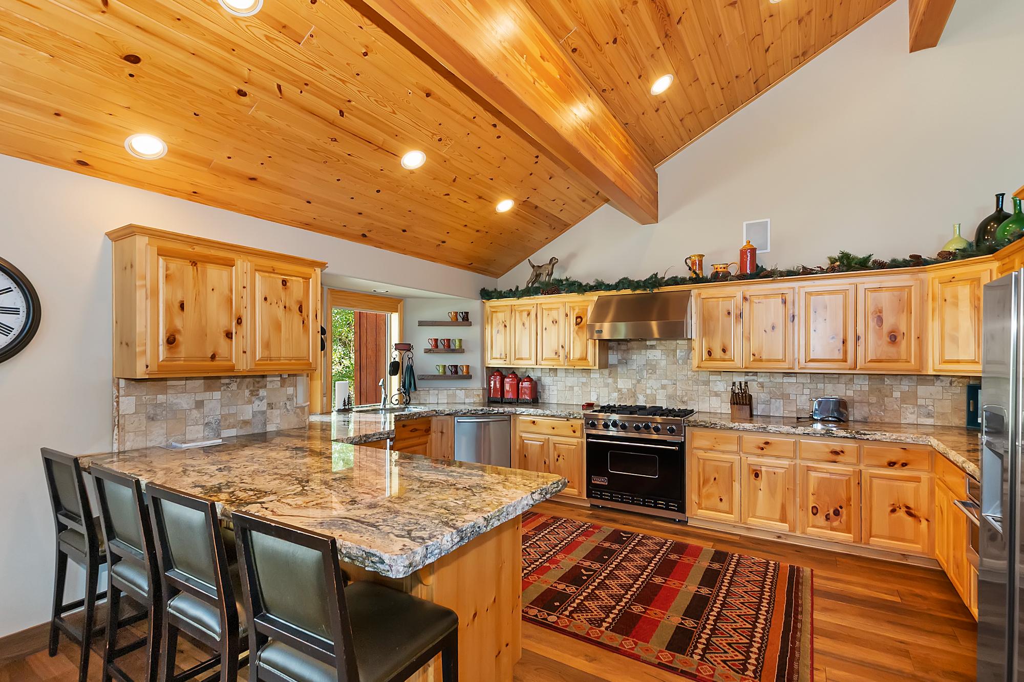 Big Bear Cabin - Ski and View Lodge - 15