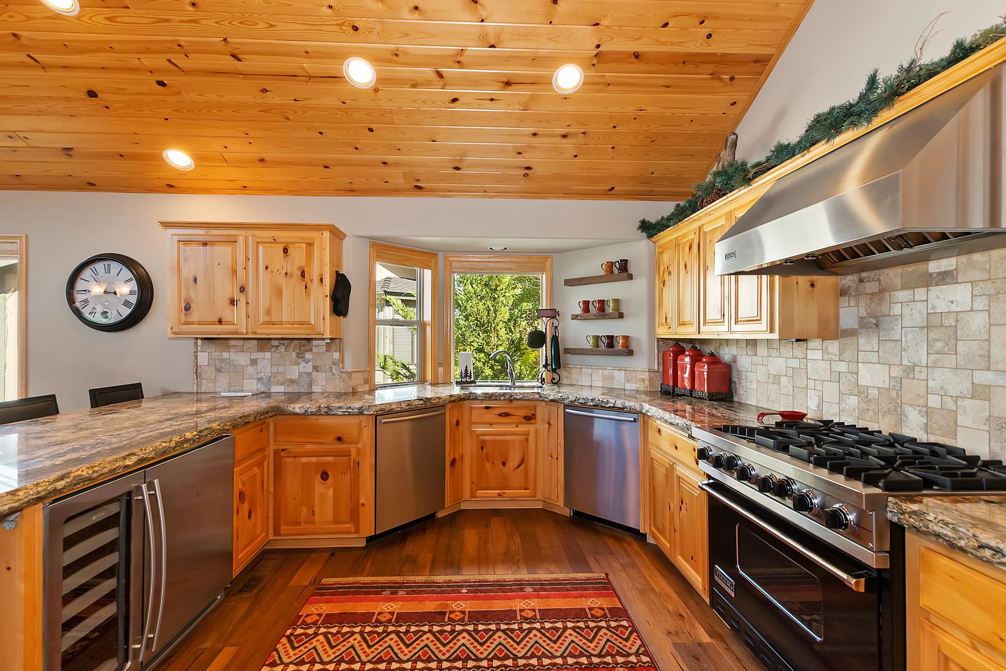 Big Bear Cabin - Ski and View Lodge - 17