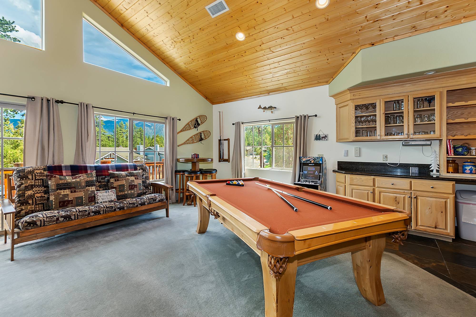 Big Bear Cabin - Sky View Lodge - 8