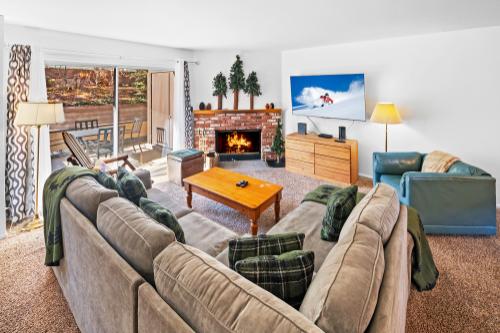 BigBearCabin-SlopesideChalet-0