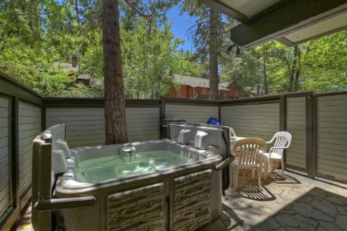 Big Bear Cabin - SnowSummitEscape - 0003