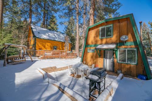 Big Bear Cabin - StayBearNaked - 0005