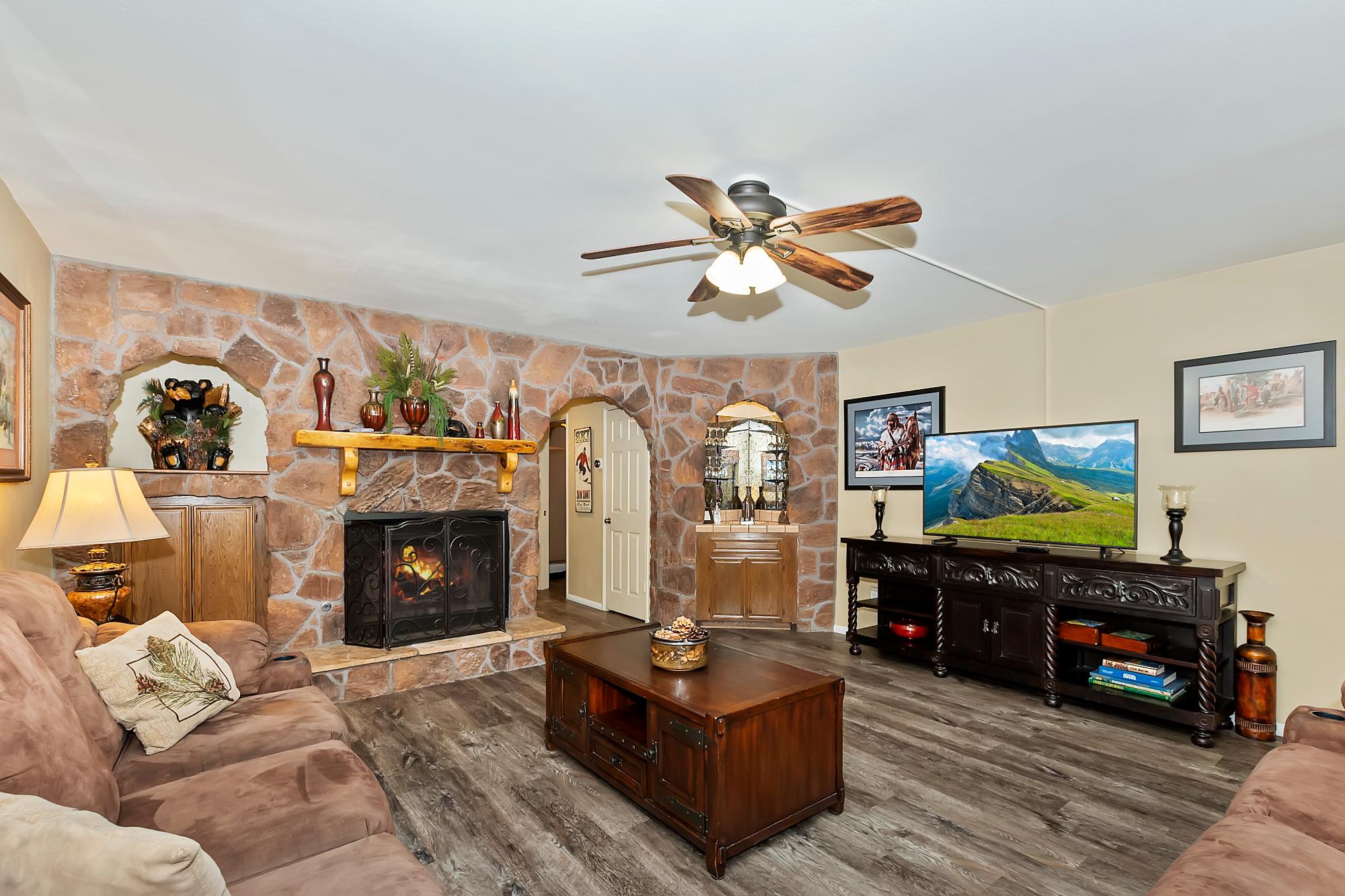 Big Bear Cabin - SummitAdventureCondo - 0001