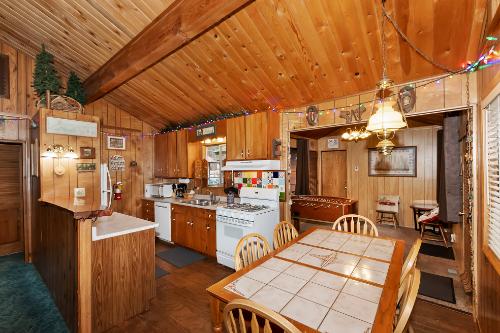 Big Bear Cabin - SummitSecret - 0002