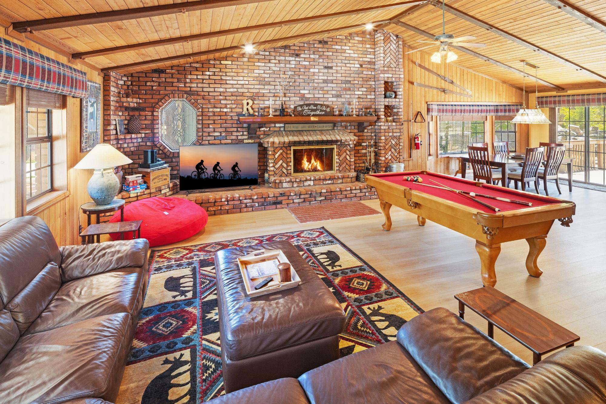 Big Bear Cabin - TeakwoodForestLodge - 0001
