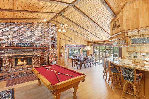 Big Bear Cabin - TeakwoodForestLodge - 0002