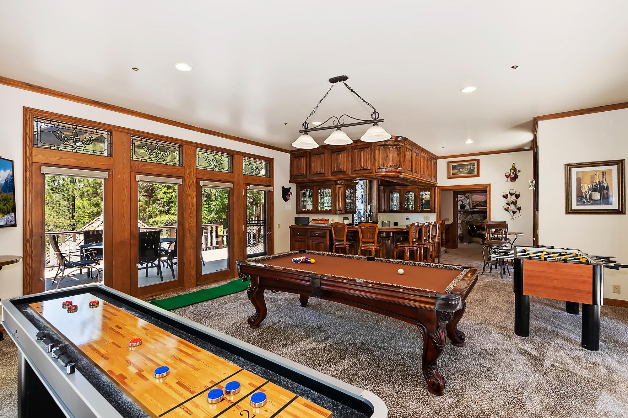 Big Bear Cabin - The Edgewood Mansion - 1