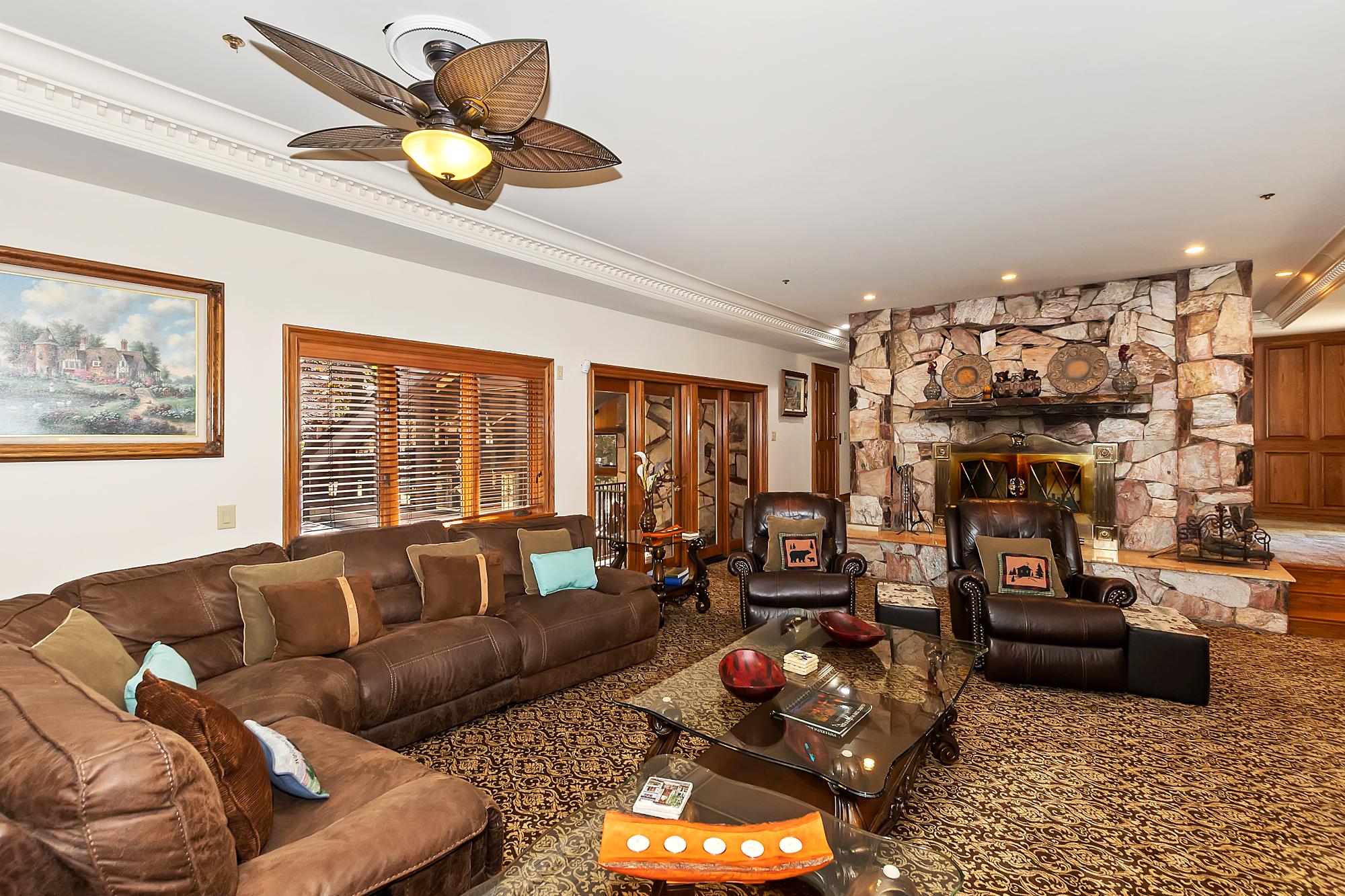 Big Bear Cabin - The Edgewood Mansion - 8