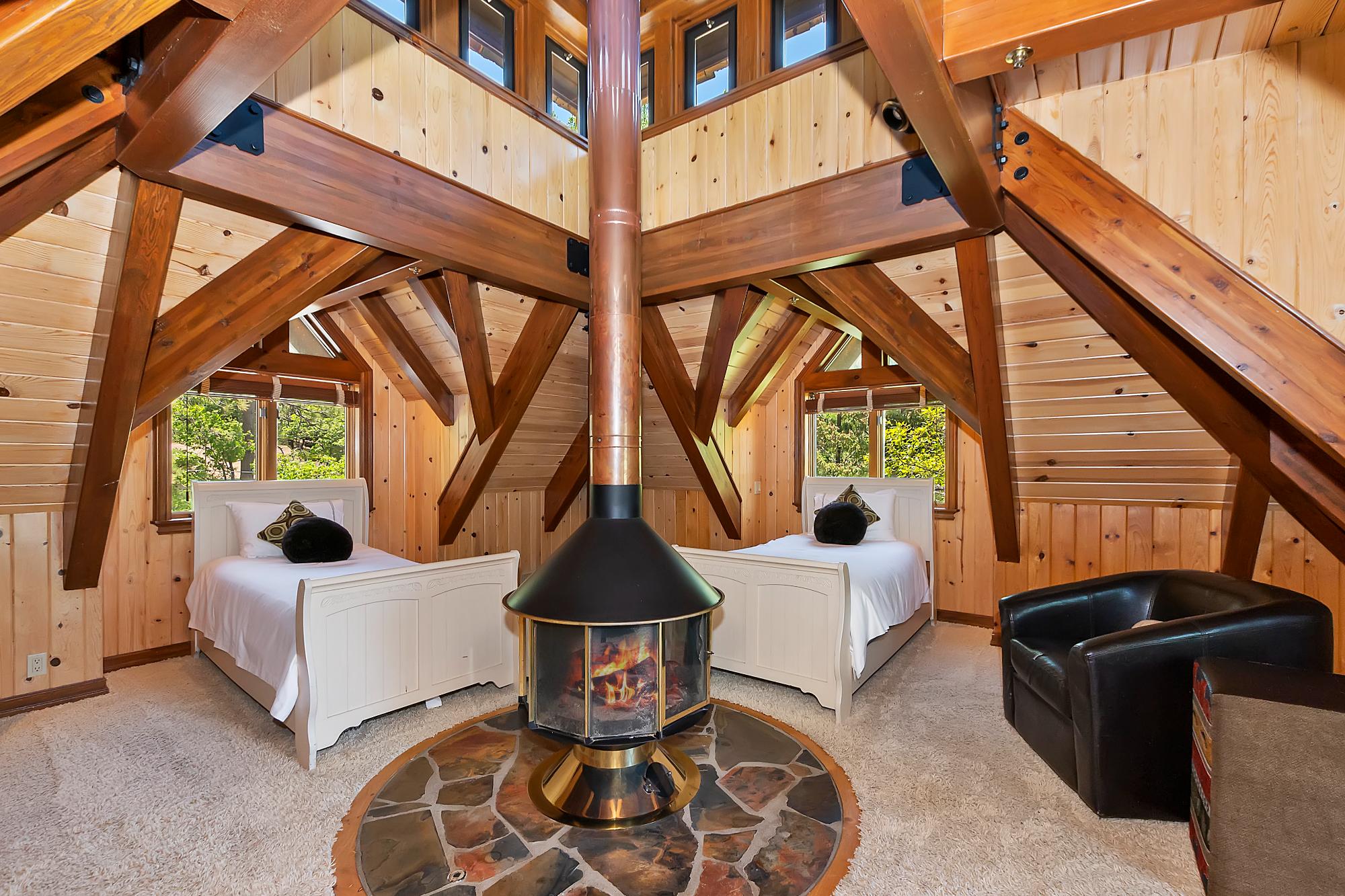 Big Bear Cabin - The Edgewood Mansion - 43