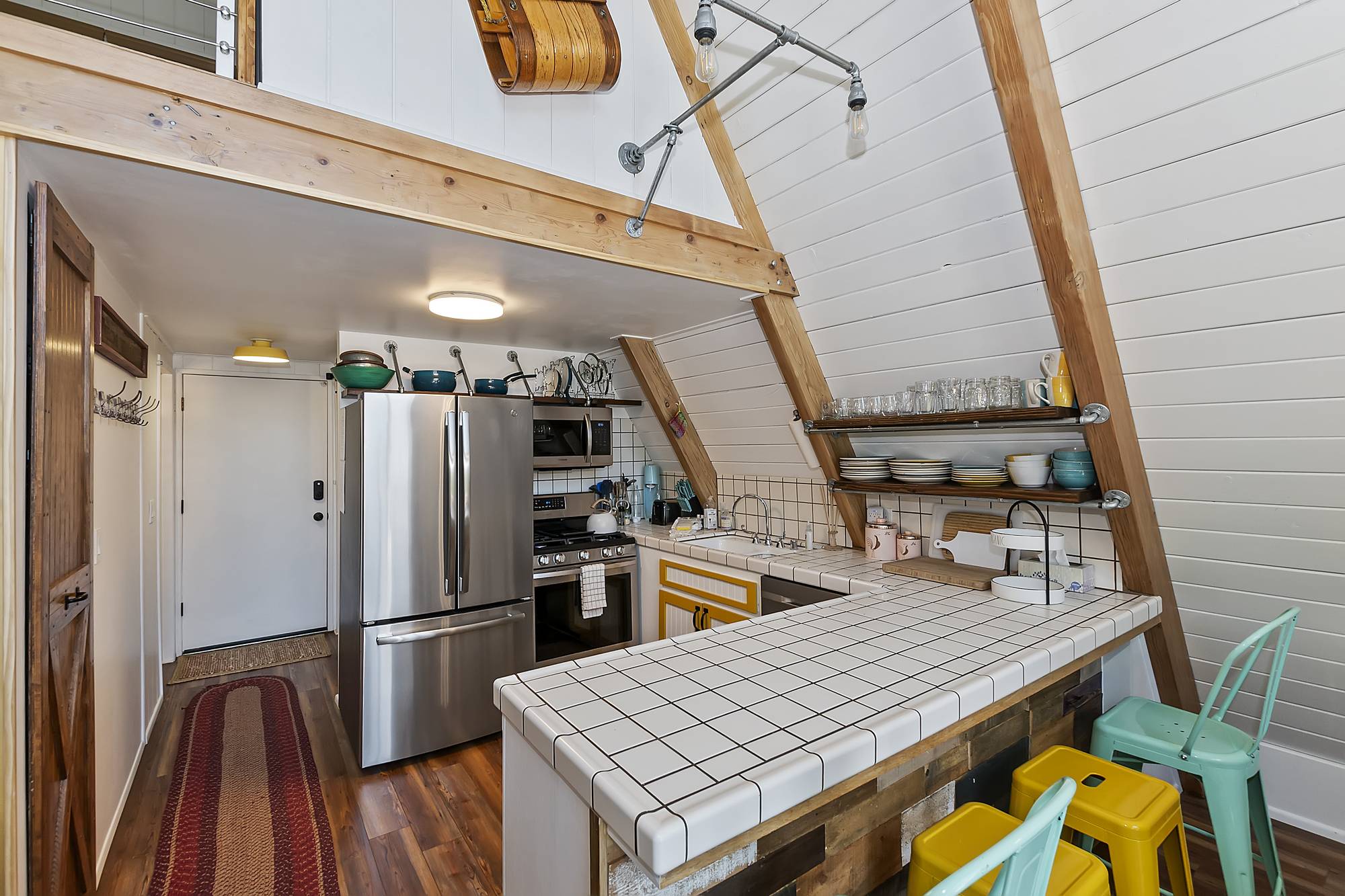 Big Bear Cabin - The Frame - 2