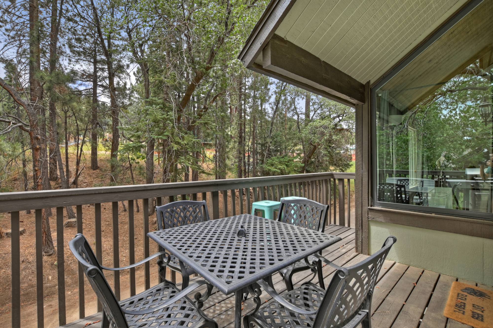 Big Bear Cabin - The Goggle Tan Condo - 12