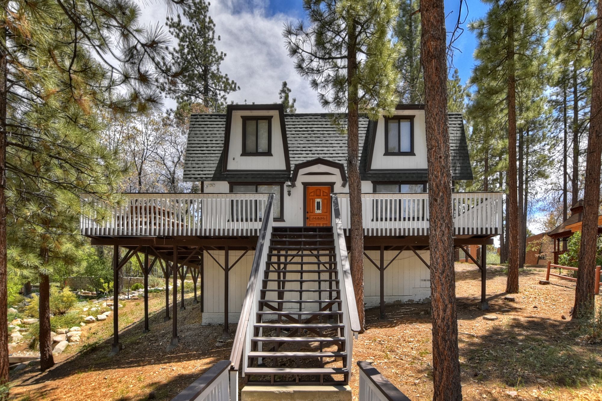 Big Bear Cabin - TheMountainTreehouse - 0001