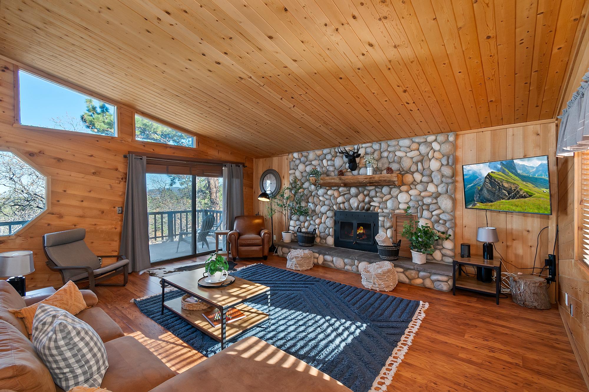 Big Bear Cabin - TuolumneTreehouse - 0001