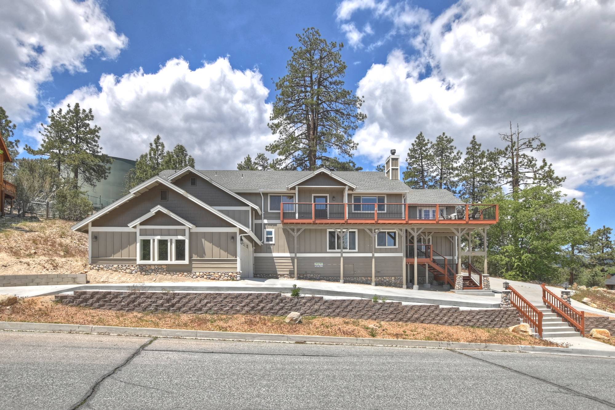 Big Bear Cabin - ValleyViewLodge - 0001