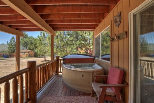 Big Bear Cabin - VillaGroveLodge - 0003