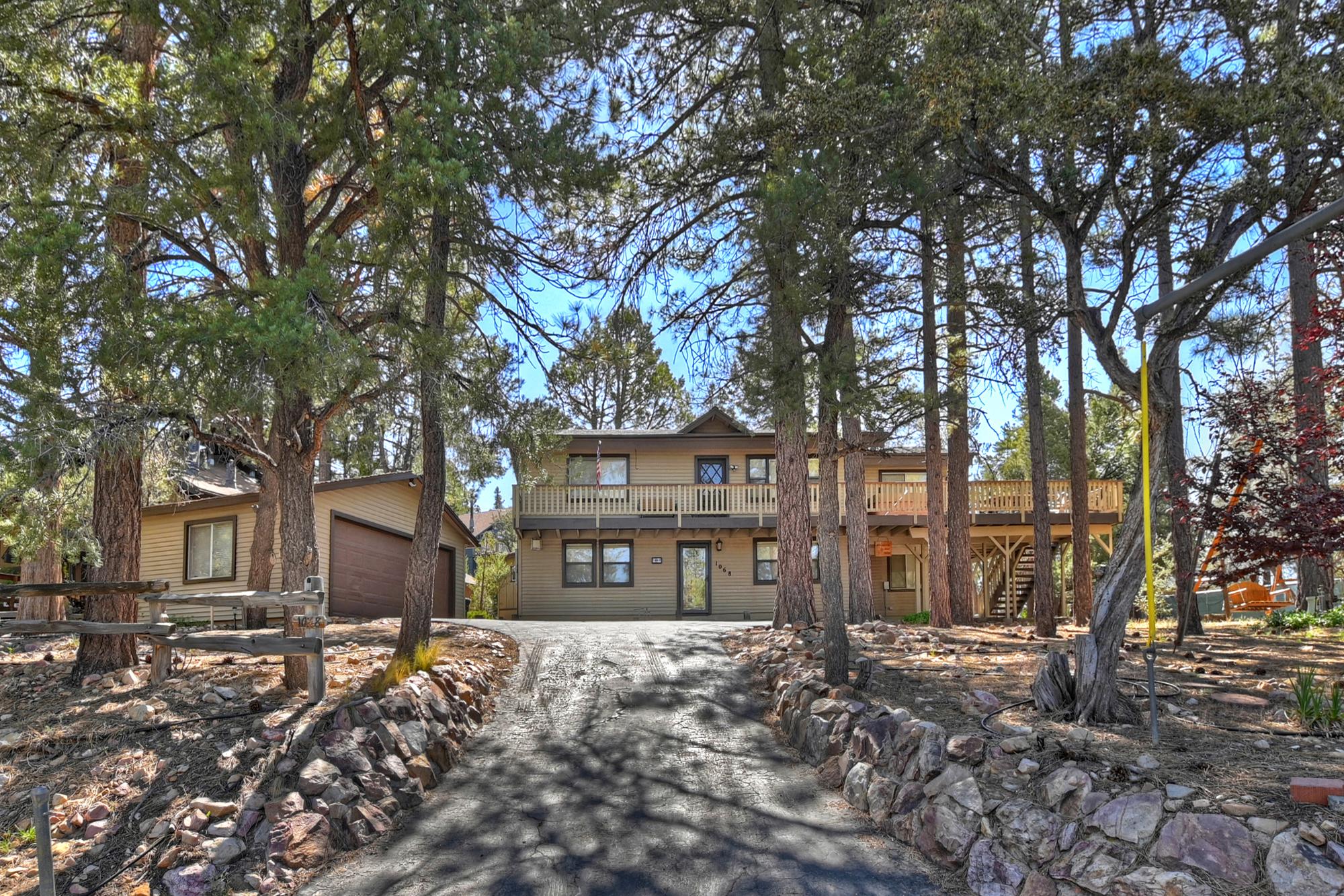 Big Bear Cabin - WhisperingBearLodge - 0001