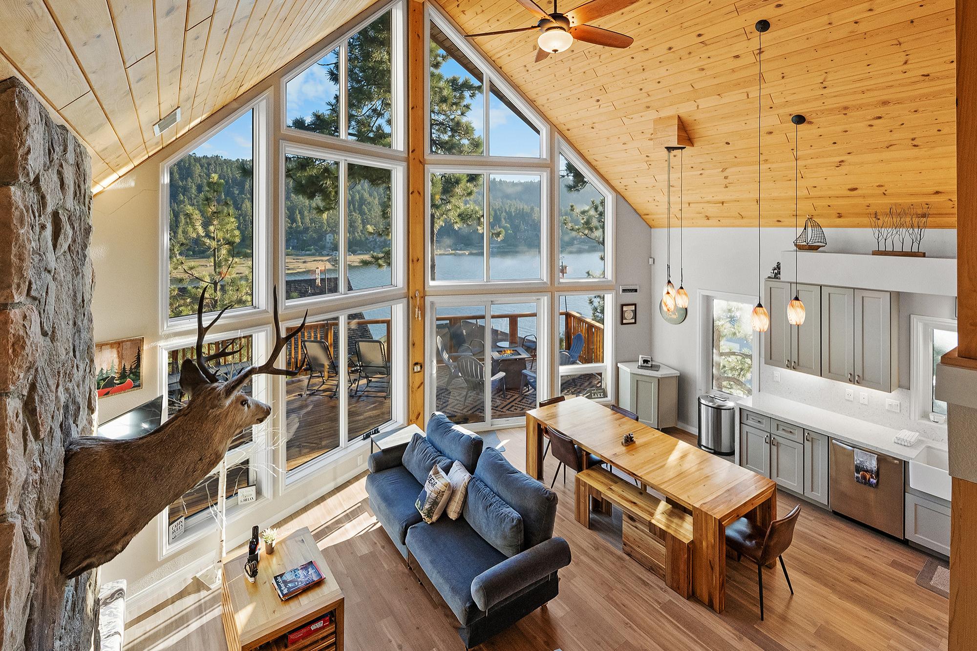 Big Bear Cabin - WindowWonderland - 0001